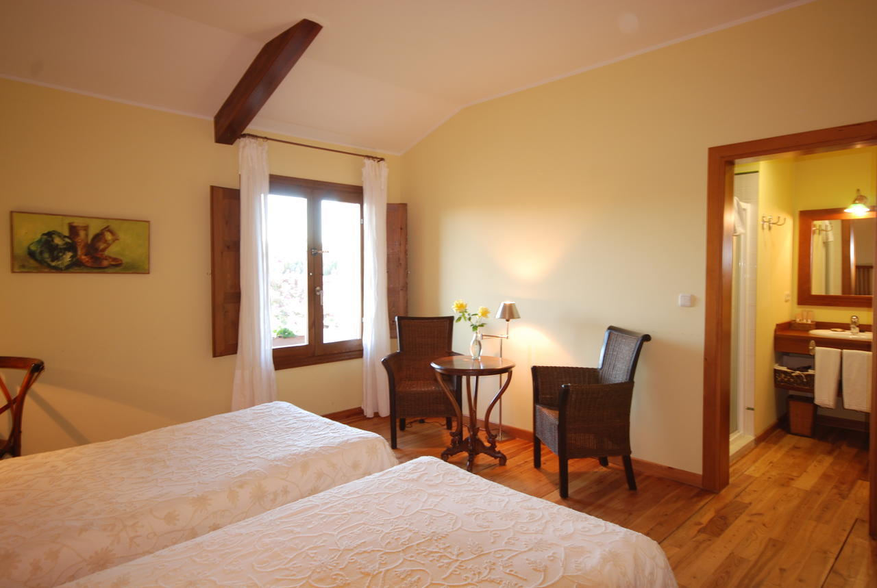 Hotel Del Verde Al Amarillo Penasrubias de Piron 外观 照片