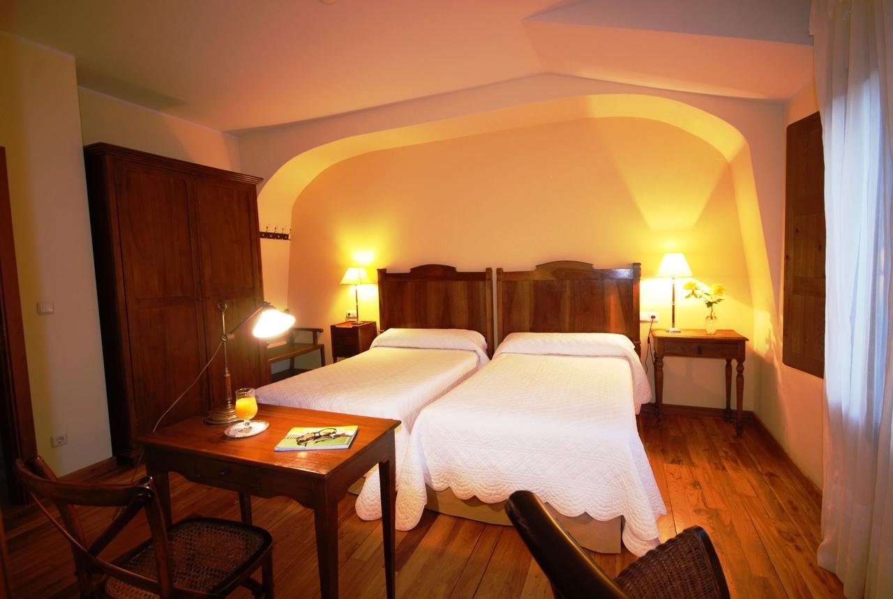 Hotel Del Verde Al Amarillo Penasrubias de Piron 外观 照片