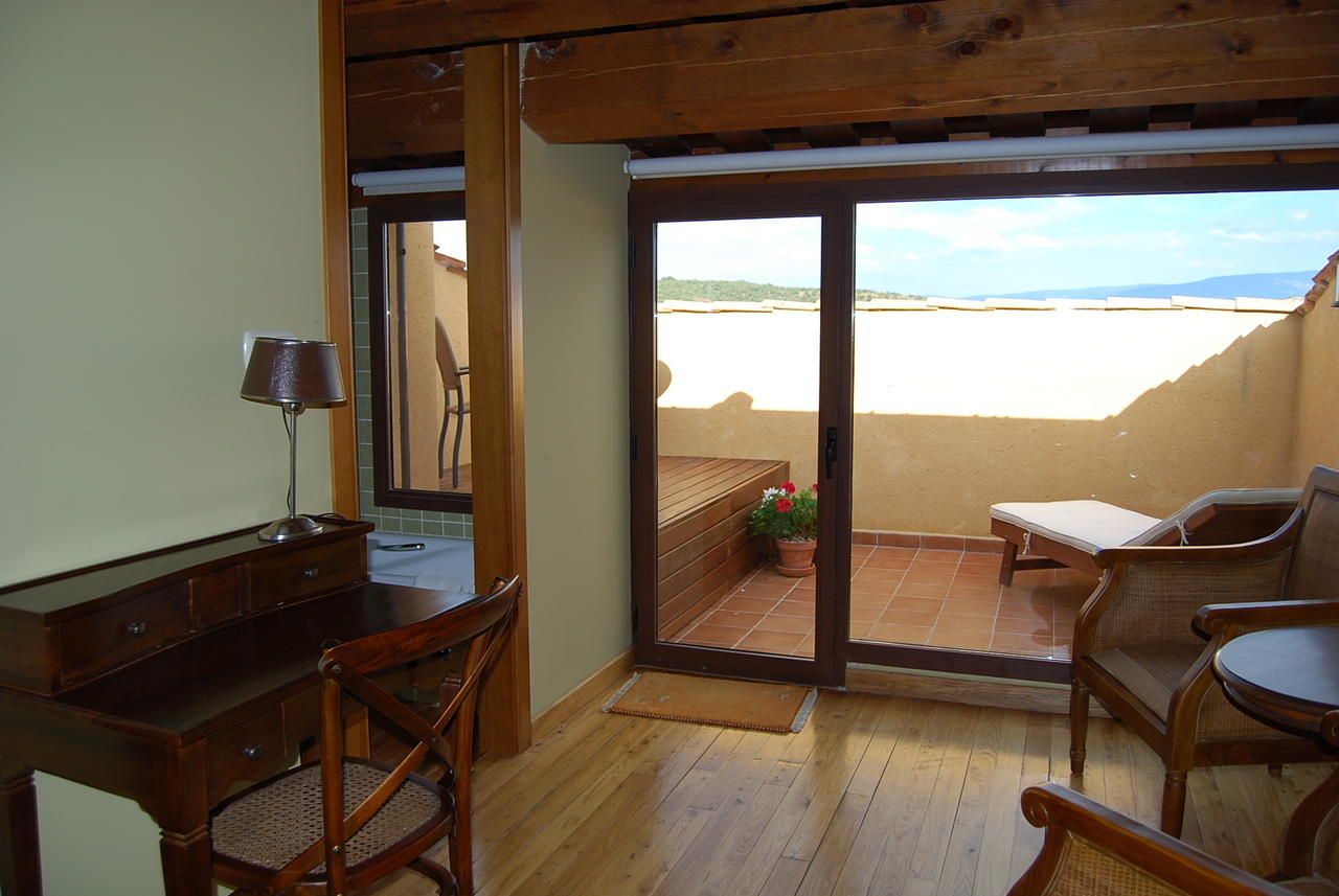 Hotel Del Verde Al Amarillo Penasrubias de Piron 外观 照片